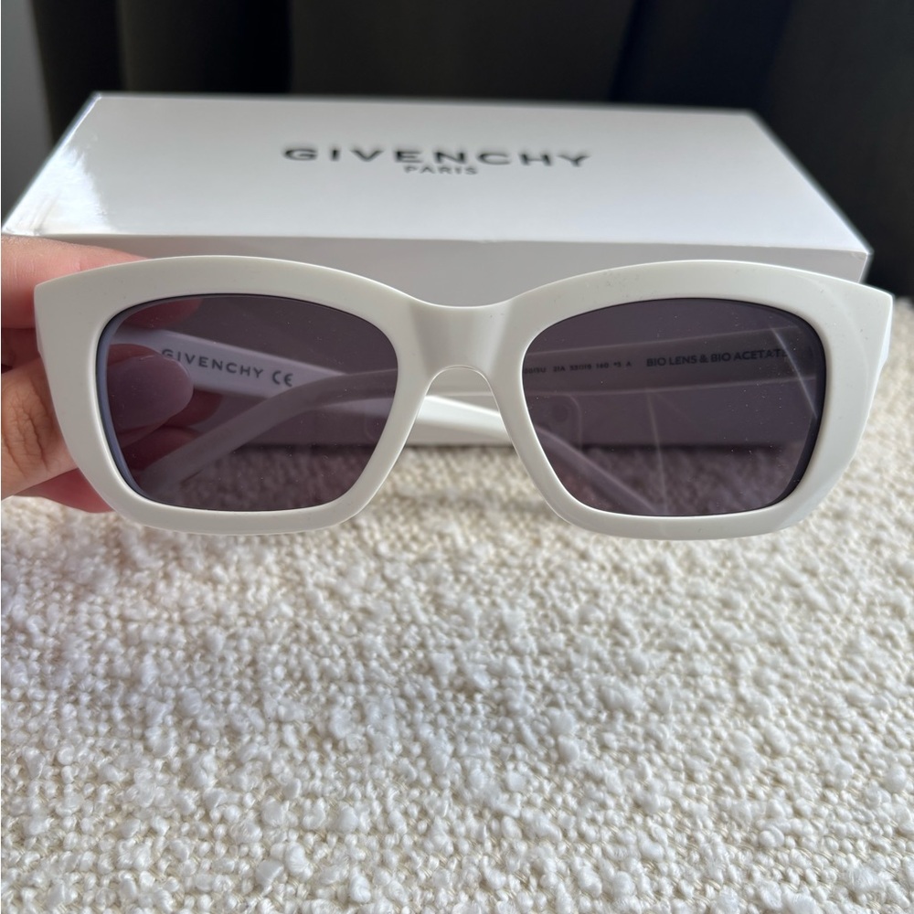 GIVENCHY GV40015U UNISEX SUNGLASSES